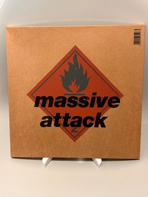 Audiophile 2-LP Box 180g Vinyl MASSIVE ATTACK Blue Lines +CD +DVD + Poster TOP!