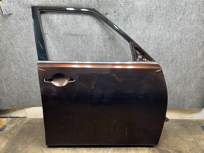 NISSAN ARMADA PLATINUM 17-24 OEM FRONT RIGHT SIDE EXTERIOR DOOR PANEL CAS 150K