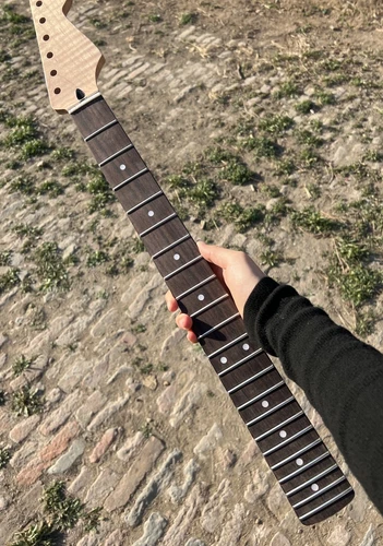 S S22frets Natural color flame maple electric guitar neck Rosewood hole 8mm 25.5