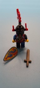 LEGO Castle Dragon Knights Dragon Master Minifig knight CAS011 Red Plumes 1794 M