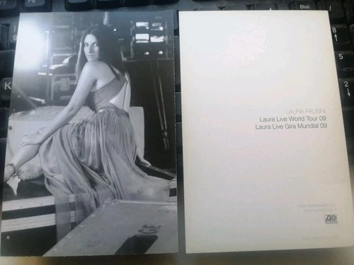 LAURA PAUSINI Photo Promotional Postcard World Tour 2009 Atlantic