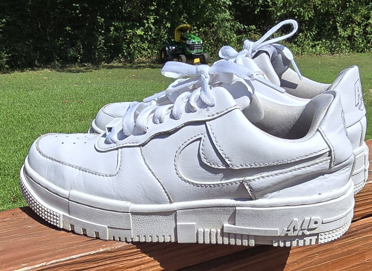 Nike Air Force 1 Womens Shoe Low Pixel Whiteout Triple White Nike Air Force 1 Womens Shoe Low Pixel Whiteout Triple White