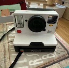 Polaroid One Step 2 camera WORKS