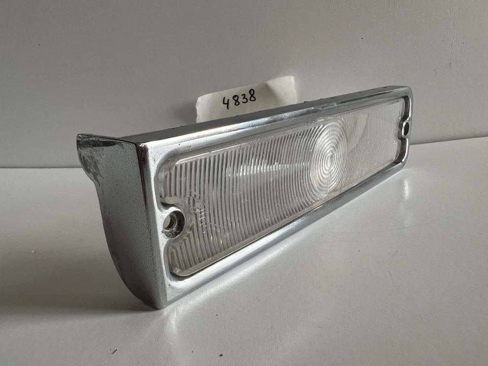 BUICK 5951901 1961 - 1962;特殊 & SKYLARK BEZEL 和镜头,PARKLAMP,LH — 第 3/4 张图片