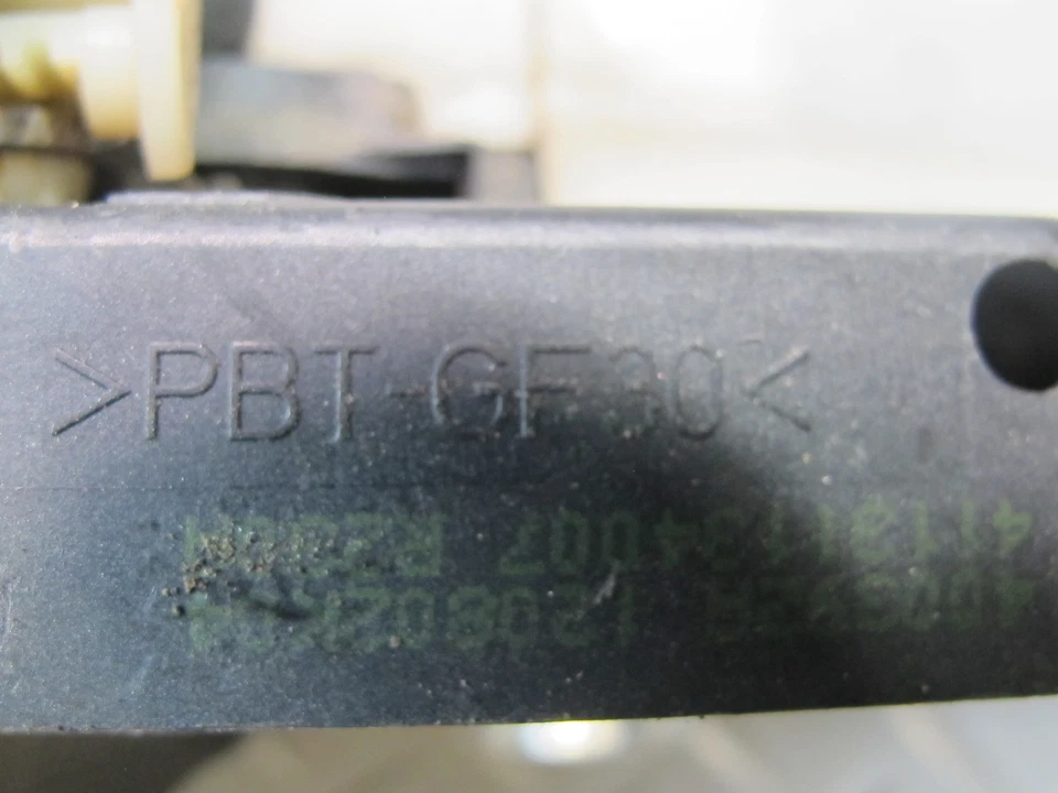 03-12 MERCEDES R230 SL 级前门锁闩锁活动器 KEYLESS 原始设备制造商 — 第 4/4 张图片