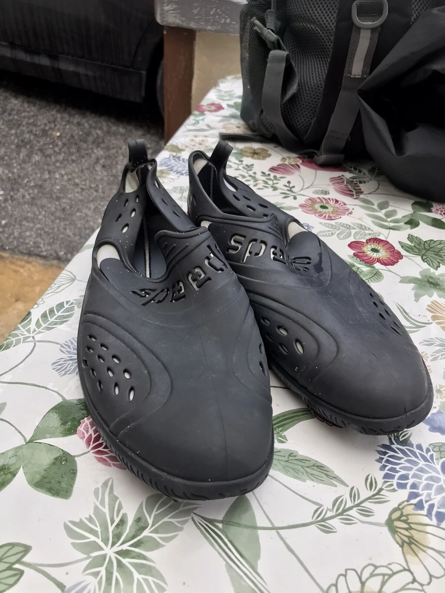 Mens Speedo rubber beach shoe