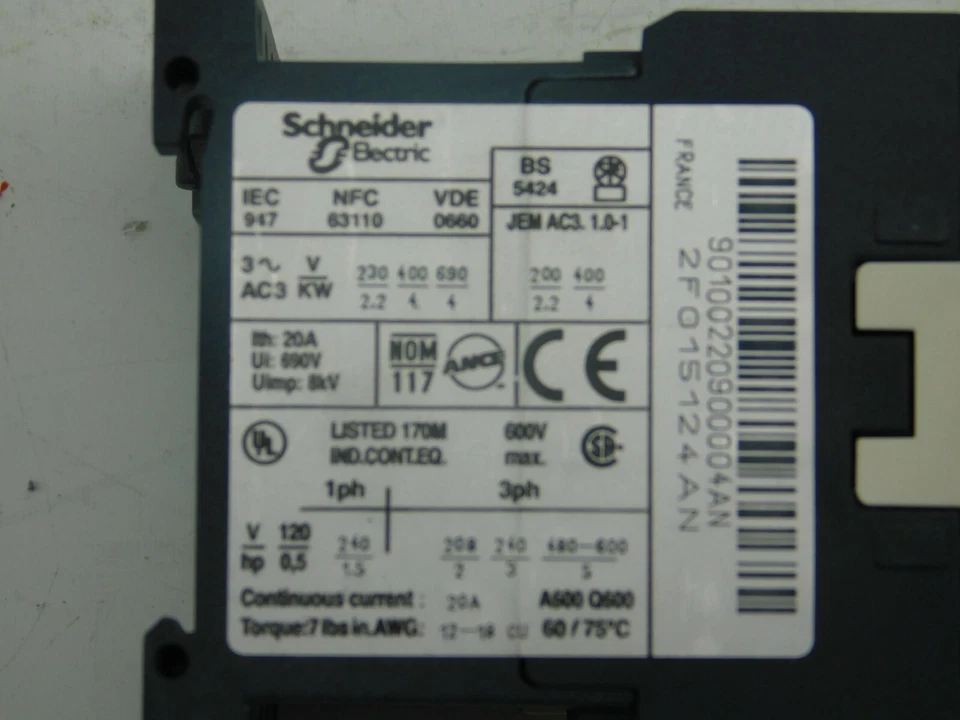 Telemecanique Circuit Breaker LC7K09 3 4/12ft7 220V LA1KN111 - Image 3 of 4