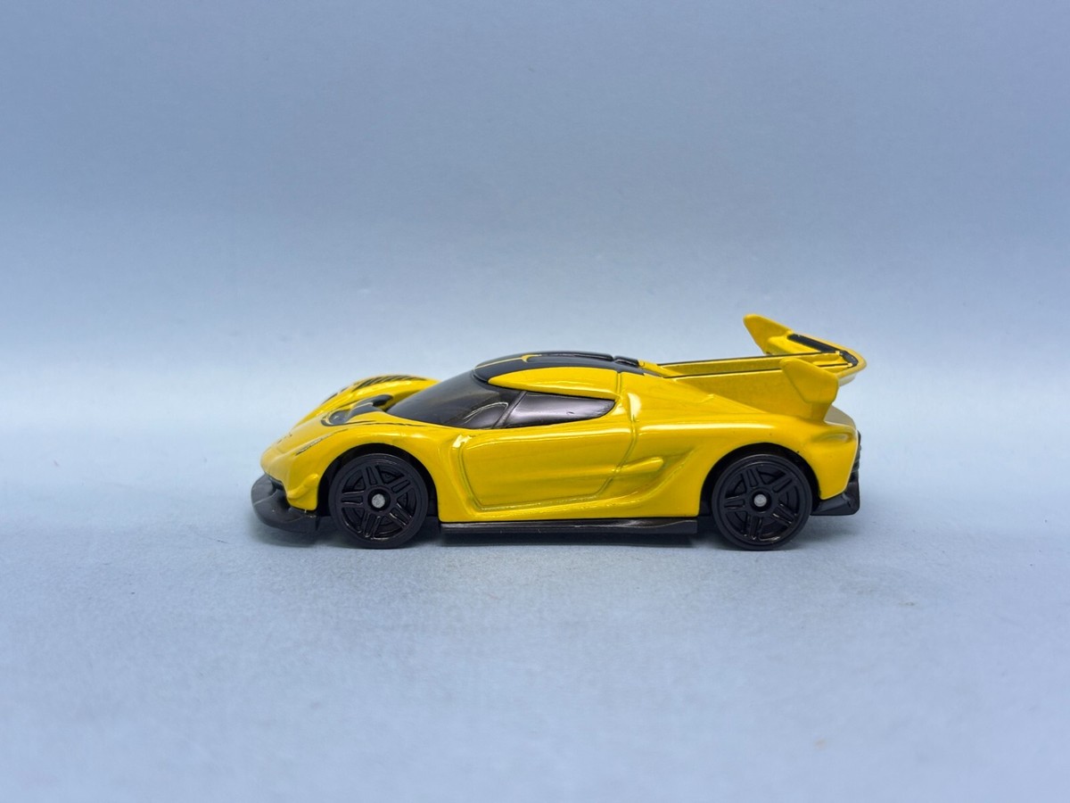 2025 Hot wheels Mainline Basic 25E '20 KOENIGSEGG JESKO YELLOW