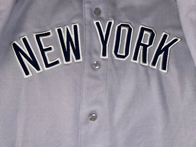 Chemise New York Yankees Majestic Pour Ado – Gris Manches Courtes – Taille M (neuve Avec étiquette)