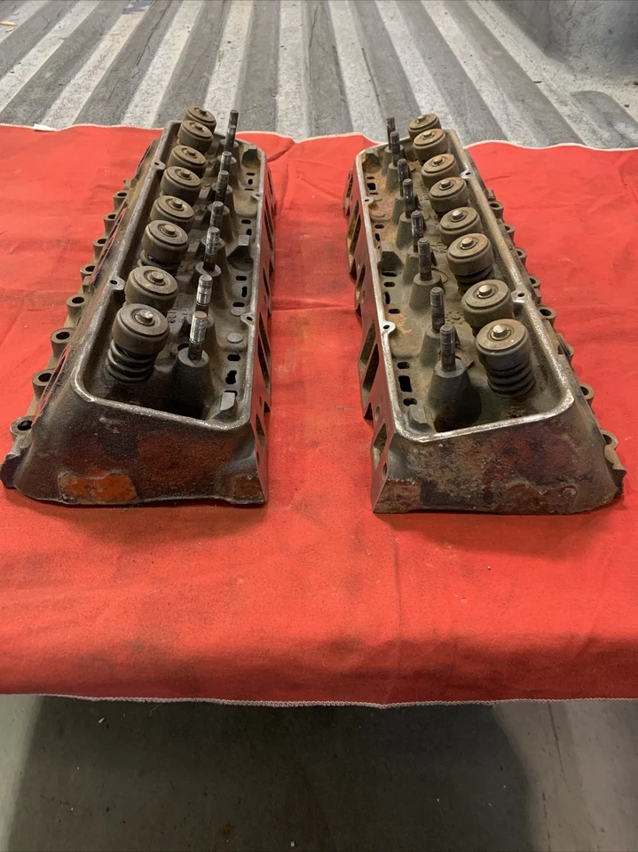 Chevrolet Corvette Camaro Nova Impala 3917291 1967-1968 doble joroba par de cabezales Foto 4 de 4