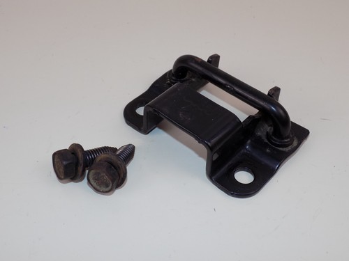Barn Door Center Striker Latch w/ Bolts 2000 Escalade 96-99 Yukon Tahoe Suburban - Picture 5 of 12