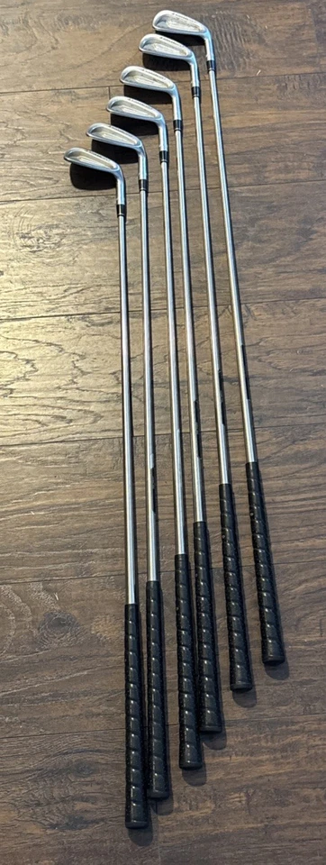 Juego de 6 palos de hierro forjado Adams Golf Idea Pro diestro negro dorado rígido flexible acero Foto 2 de 4