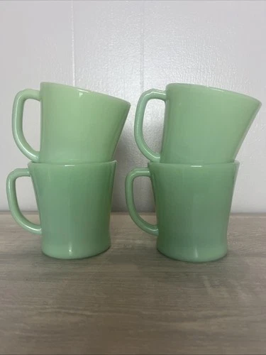 Vintage Fire King Oven Ware USA Green Jadeite D Handle Coffee Mugs (Set Of 4)