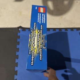 LEGO City 7944 Fire Hovercraft Ship Emergency Rescue Water Retire Sealed Rare