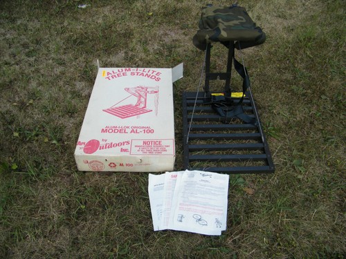 API OUTDOORS ALUM-I-LOK ALUM-I-LITE AL-100 Hang On Hunting Tree Stand Excellent