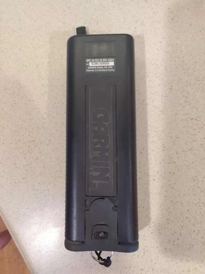 GARMIN GPS 38 Handheld Personal Navigator -tested- Working - Image 2 of 2