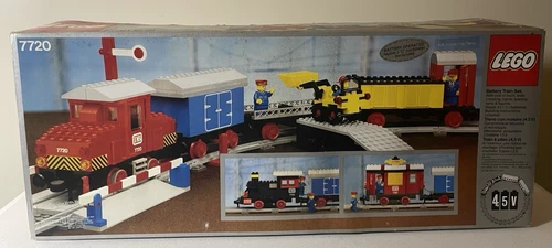 LEGO 7720 Diesel Freight Train Set battery 100% Complete in sealed box 1980