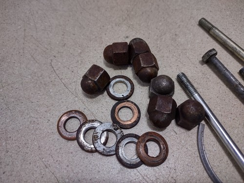 Honda CB 77 CB77 Superhawk Cylinder Head Case Hardware Lot #325.1-40 - Picture 5 of 9