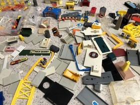 LARGE Lot of 1980s Galoob Micro Machine Buildings & Much More-See Photos & Read