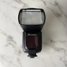 Flashpoint Zoom R2 Zoom TTL Flash for CANON Mint Condition