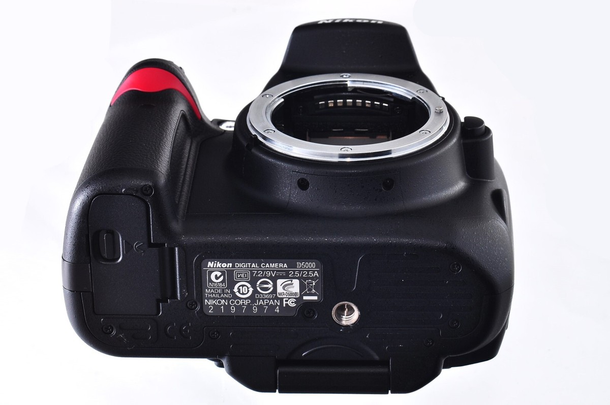 Nikon D5000 デジタル一眼レフカメラ　 55－200㎜　新品級美品 camerart-shop_nikon-d5000-wr