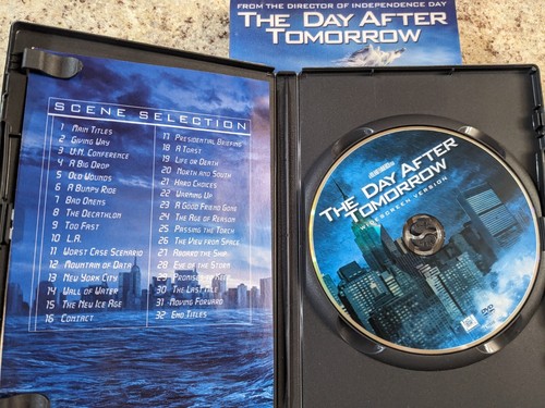 **Sci-Fi Movie Pack Option 2** - 3 DVDs Total - Family Is Downsizing Collection - Picture 6 of 9