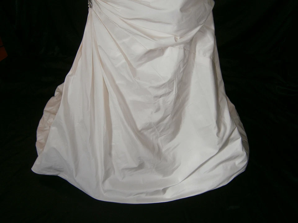 Inés Di Santo Vestido de Novia Vestido de Novia Seda 14 Marfil Cristal Sirena Canadá 165 Foto 4 de 4