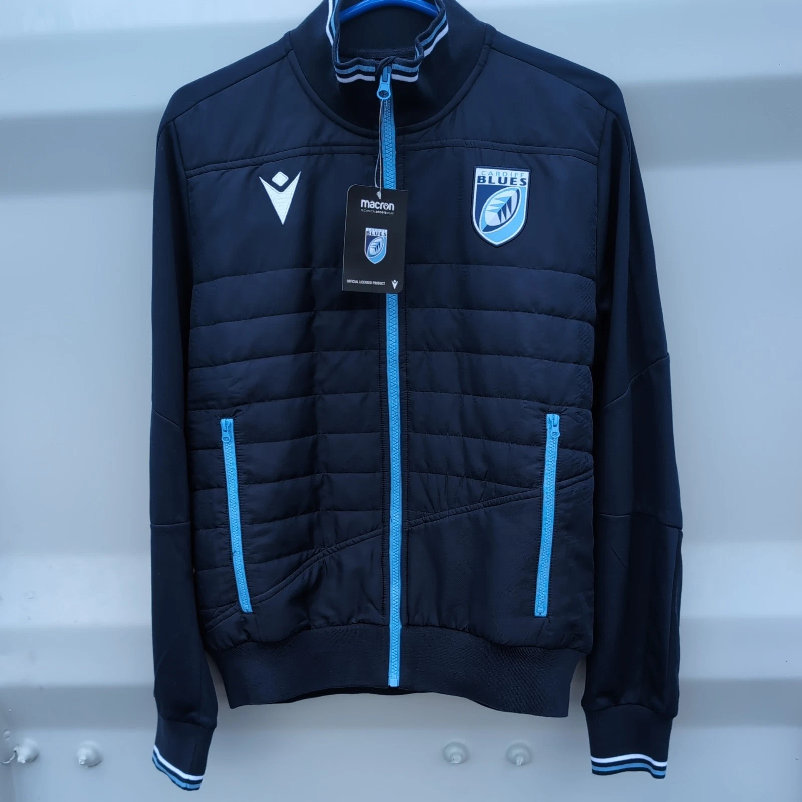 Cardiff Blues Jacket Small 2021/22 Anthem Rugby Macron Navy Blue, Rugby Union