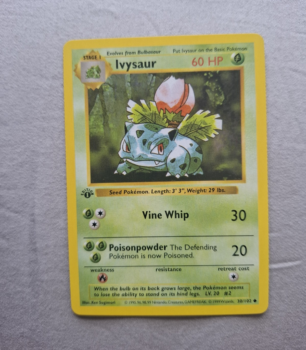 1999 Pokémon Base Set 1st Edition Shadowless Ivysaur #30/102