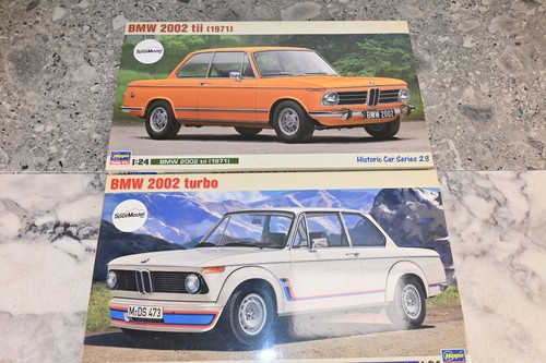 Hasegawa 21124 21123 1:24 BMW 2002 turbo & tii 1971 Bausatz 2-tlg. (E381)