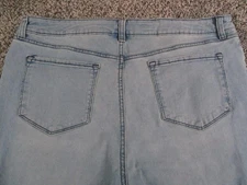 Style & Co Jeans Womens 16 Light Wash Blue Boot Leg Stretch Denim 36x31