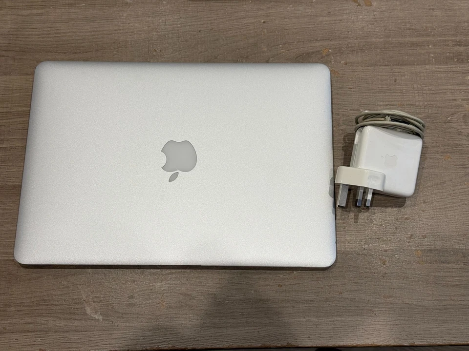 Apple MacBook Air 13" 2013 · i5 · 8GB · 128GB, photo 1 of 5