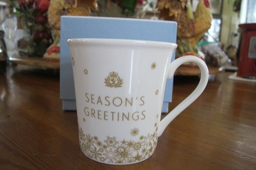 Wedgewood "Seasons Greetings" Bone China Mug. NIB. Made in England - Picture 6 of 6