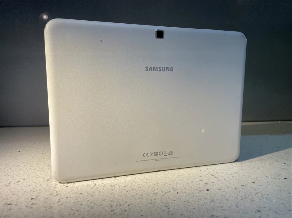 Samsung Galaxy Tab 4 SM-T530 16GB WIFI (White) - Image 3 of 4