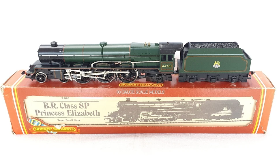 Hornby OO HO British Railways Class 8P "PRINCESS ELIZABETH" Steam Locomotive MIB - Image 2 of 4