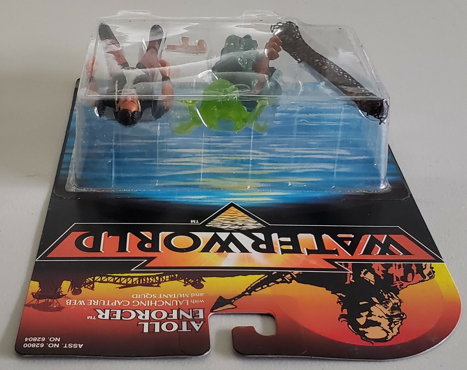 WATERWORLD ATOLL ENFORCER WITH LAUNCHING CAPTURE NET AND MUTANT SQUID