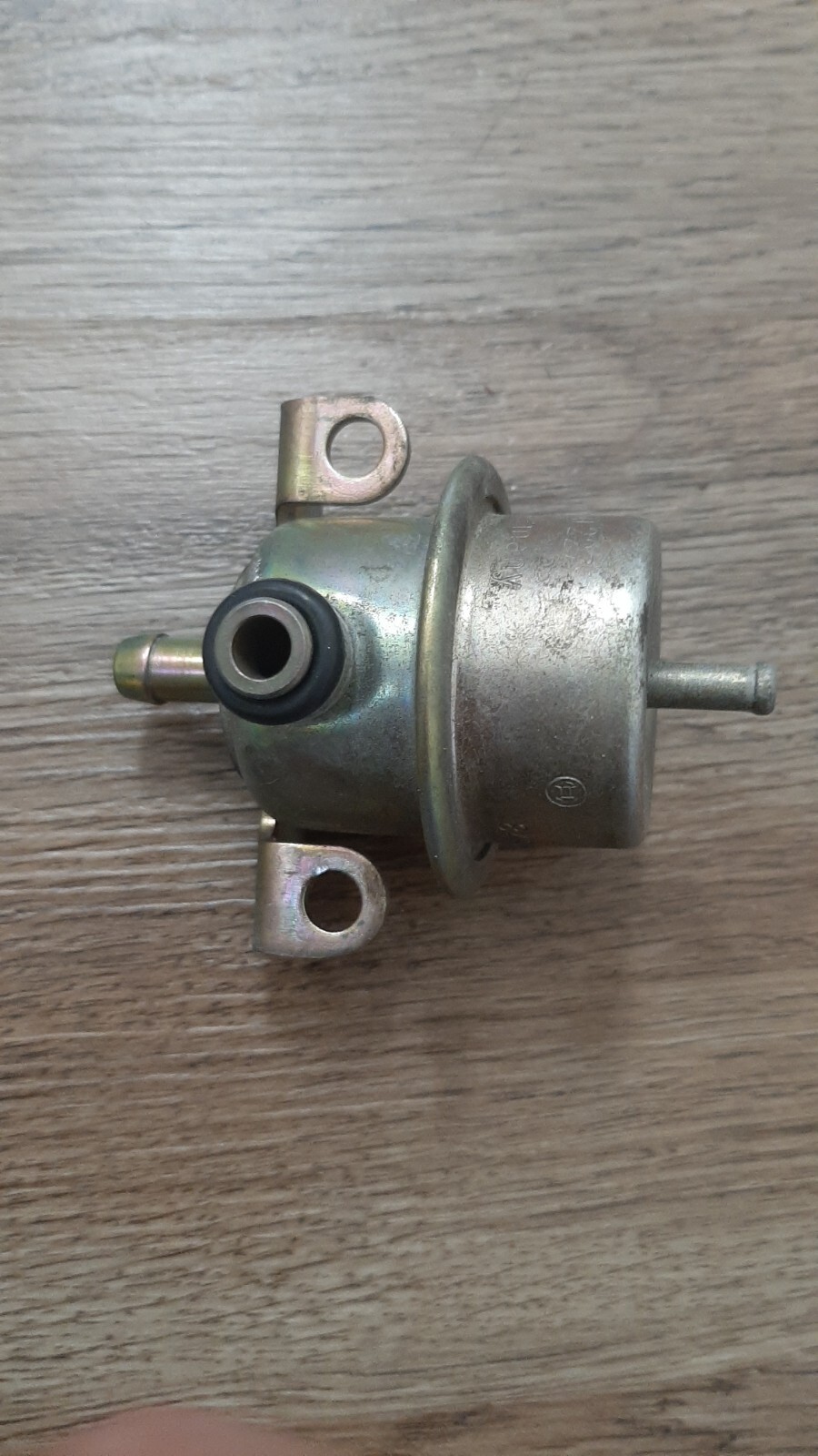 NOS Bosch FPR Fuel Pressure Regulator 2.5bar Porsche 944 8588 BMW CSI