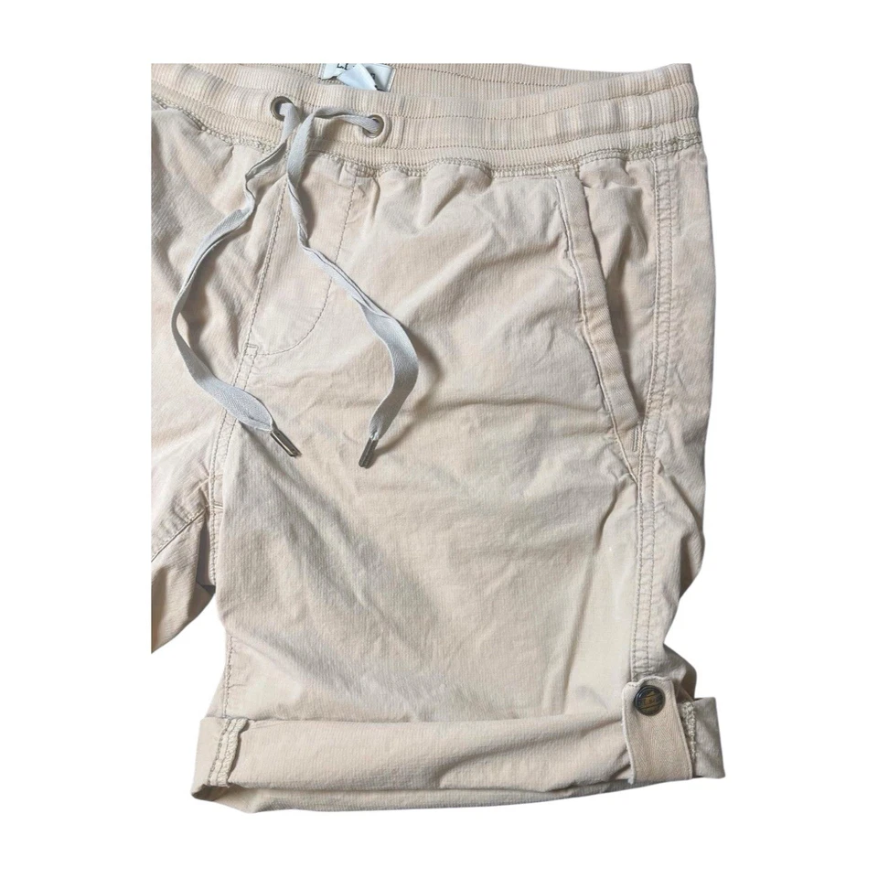 Pantalones Cortos LL Bean Para Mujer Pequeños Caqui Beige Puño a Presión Elástico Pull-On Elastizados Pantalones Cortos Foto 2 de 4