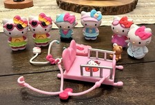 Hello Kitty Hospital Playset Lot 7 Mini Figures Bed Stethoscope Accessories