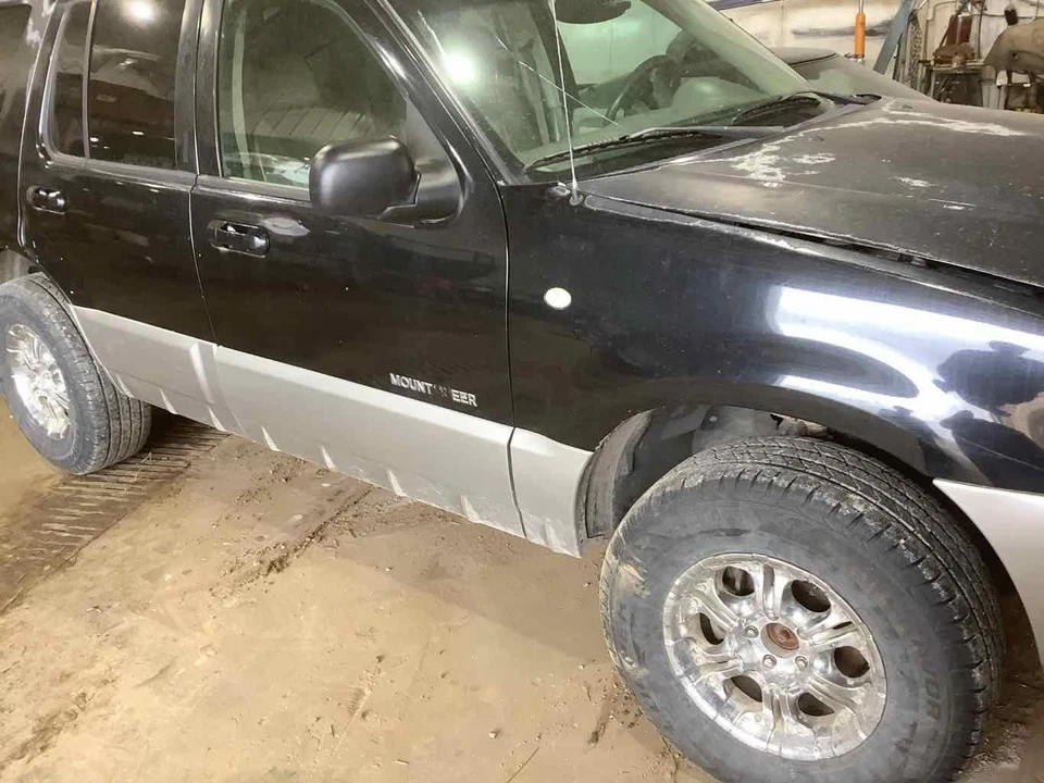 Used A/C Compressor fits: 2002 Mercury Mountaineer 8-330 5.4 Grade C Foto 3 de 4