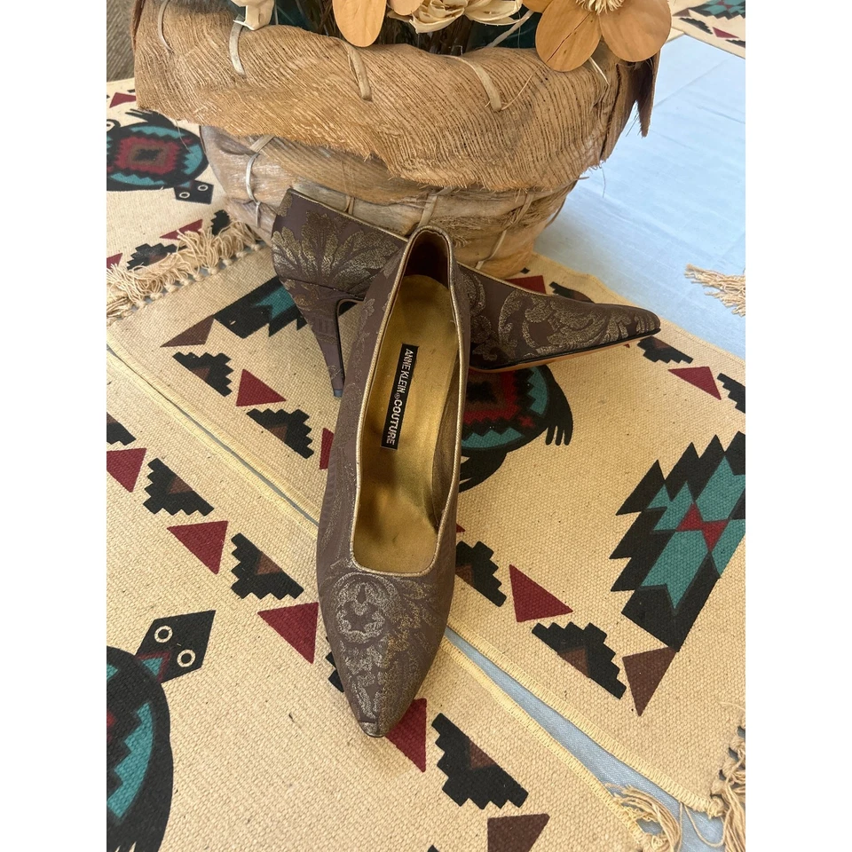 Anne Klein Couture Brn Oro Paisley Tela Tacones Cuero Mujer’s 10 Hecho en Italia  Foto 2 de 4