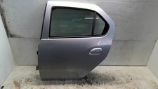 Porte arrière et accessoires Dacia LOGAN