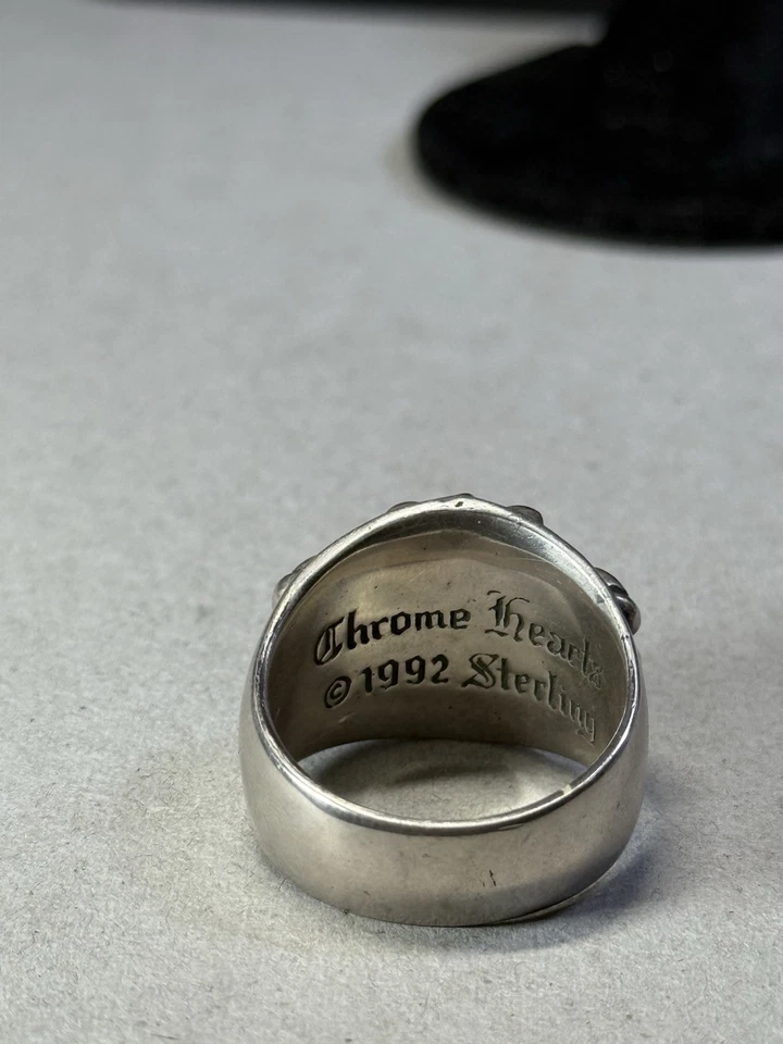 Anillo Keeper de plata esterlina con diamantes talla 12 con corazones cromados 1992 para hombre Foto 3 de 4