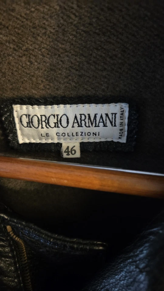 Men's SZ 46 Armani Collezioni Deerskin Black Leather Jacket. Perfect for Winter! - Image 4 of 4