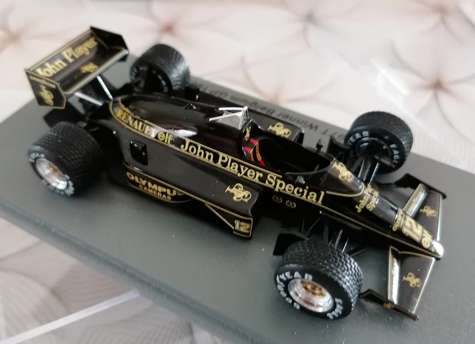 SPARK LOTUS 97 T RENAULT SENNA WIN BELGIO 1985 N AMR MINICHAMPS IXO - Immagine 2 di 4