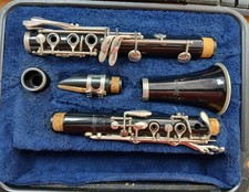 Selmer CL300 clarinet with case. USA