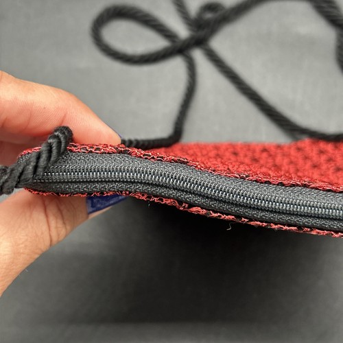 Romantic Goth Purse Metal Wire Woven/Knit Crossbody Red/Black Small - Picture 11 of 13