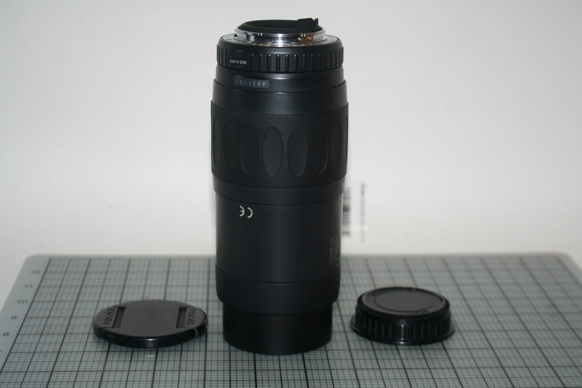SMC PENTAX F 100-300mm 1:4.5-5.6 TELEPHOTO ZOOM LENS w SMC PENTAX F 100-300mm 1:4.5-5.6 TELEPHOTO ZOOM LENS w
