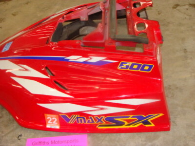 Yamaha V-Max 赤 外装パーツ 1997 YAMAHA VMAX 600 SX 700 red hood body engine cover cowl
