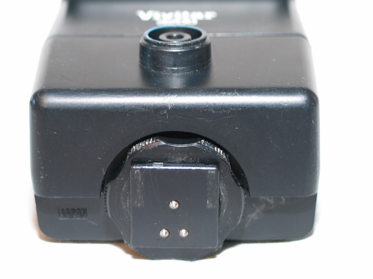 VIVITAR 3200 FLASH for dedicated Minolta and Canon 35mm slr VIVITAR 3200 FLASH for dedicated Minolta and Canon 35mm slr